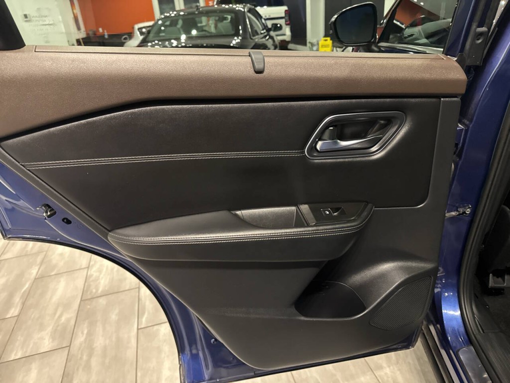 2022 Nissan Rogue Image 33