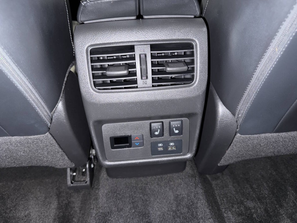 2022 Nissan Rogue Image 37