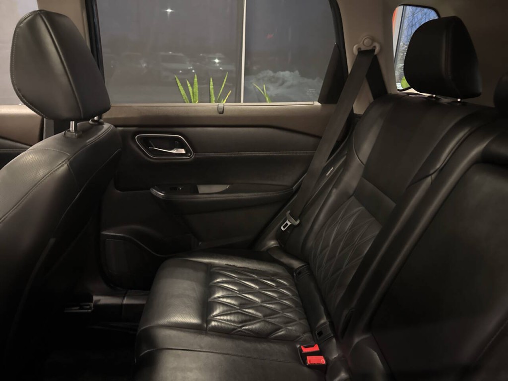 2022 Nissan Rogue Image 38