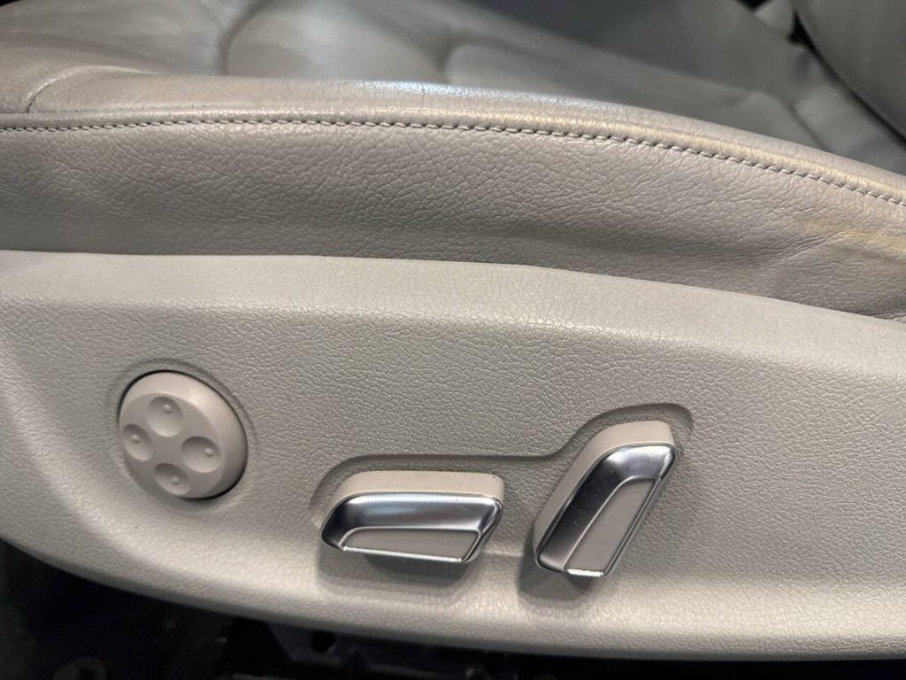 2013 Audi A4 Image 16