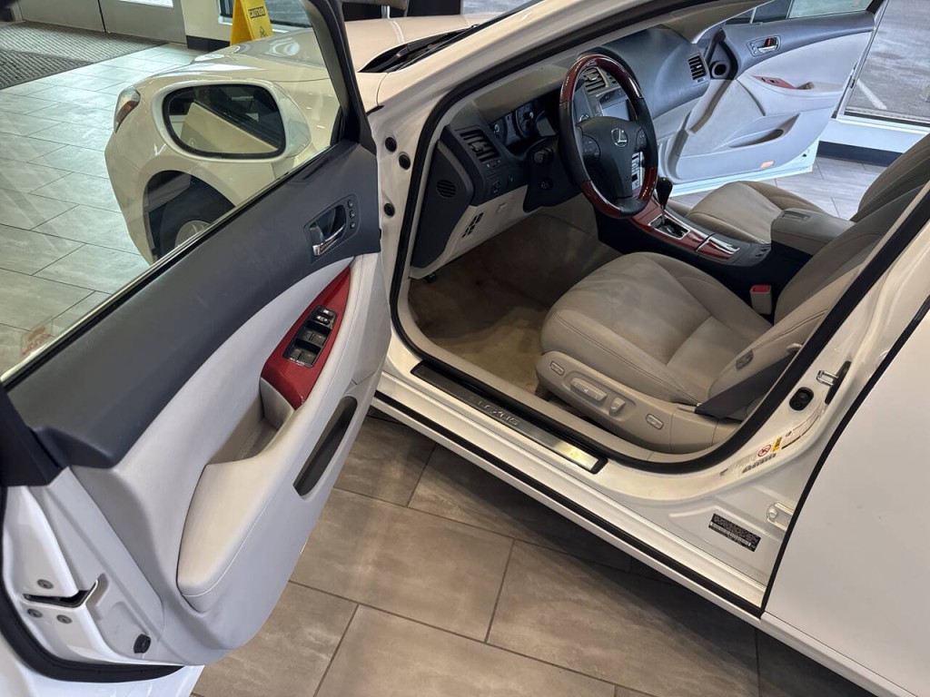 2008 Lexus ES 350 Image 15