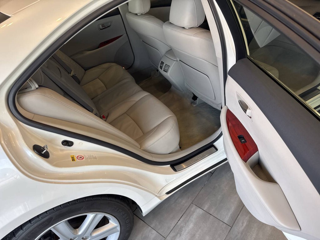 2008 Lexus ES 350 Image 24