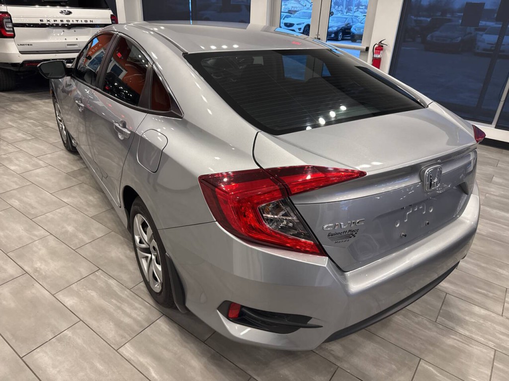 2017 Honda Civic Image 10