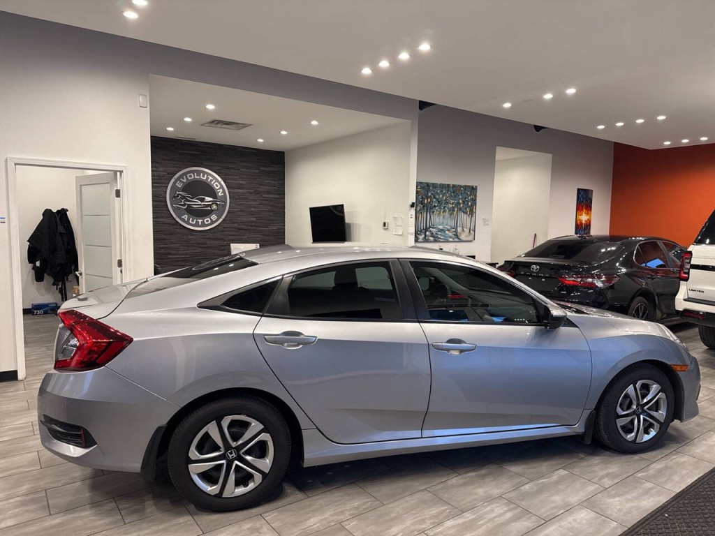 2017 Honda Civic Image 13