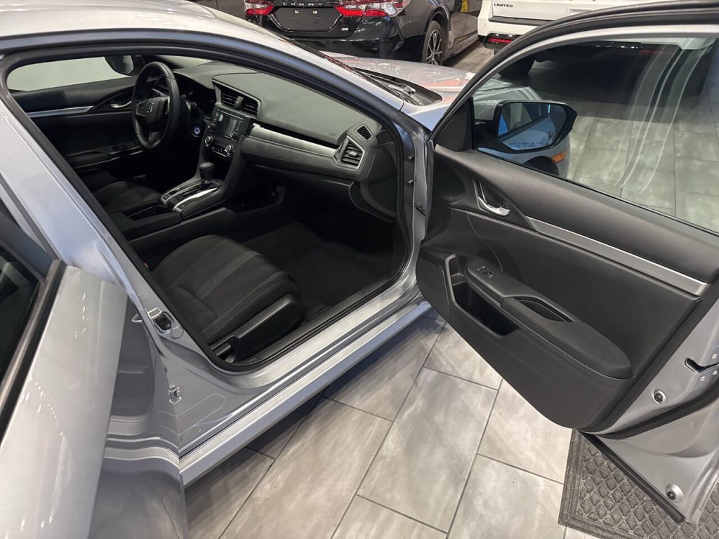 2017 Honda Civic Image 15