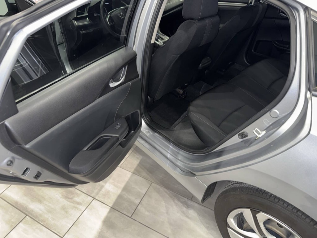 2017 Honda Civic Image 24