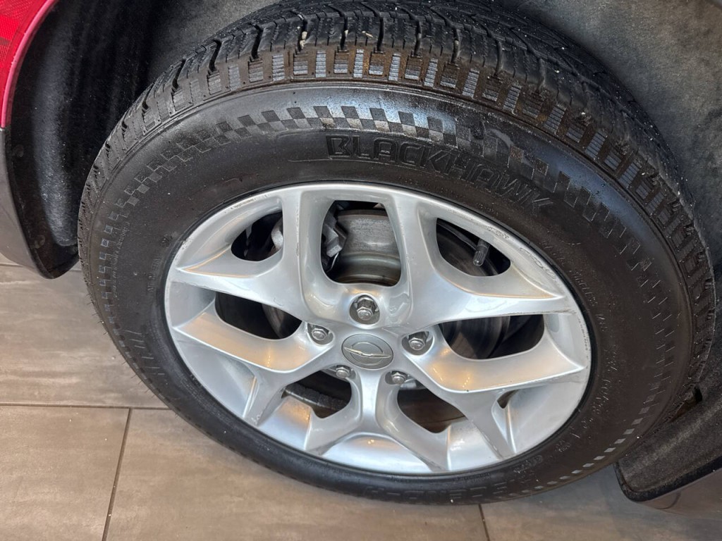 2017 Chrysler Pacifica Image 13