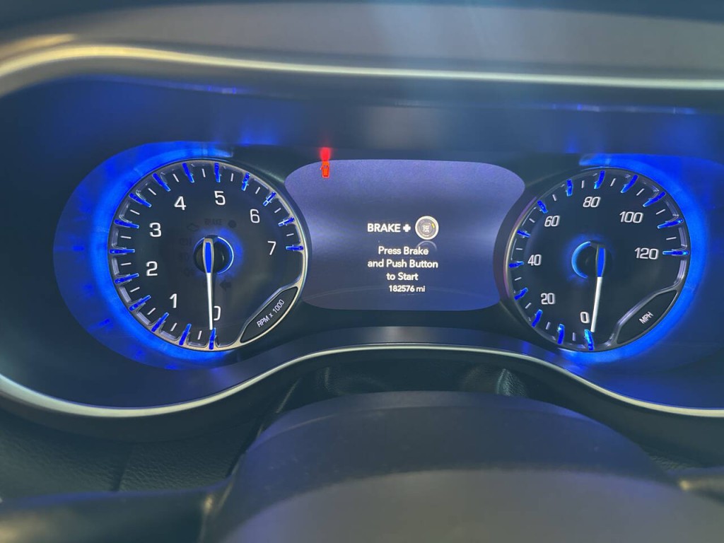 2017 Chrysler Pacifica Image 28