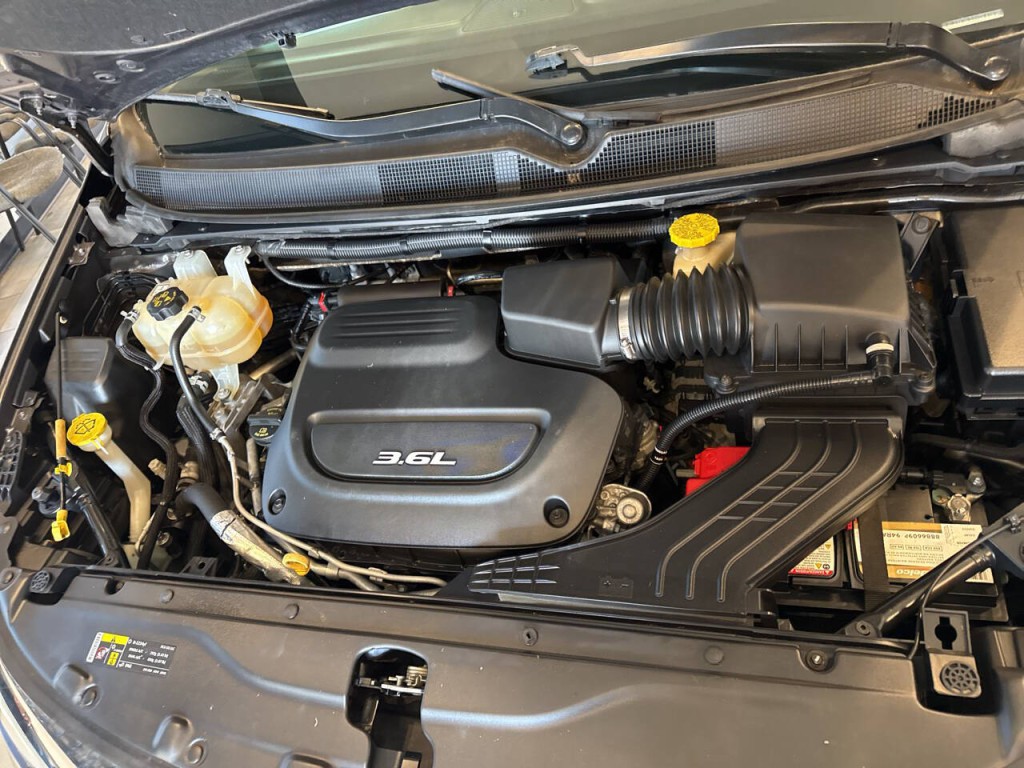 2017 Chrysler Pacifica Image 34