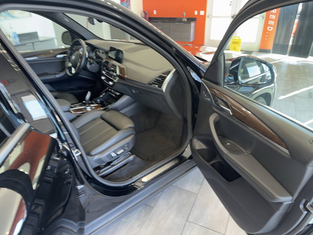 2018 BMW X3 Image 18