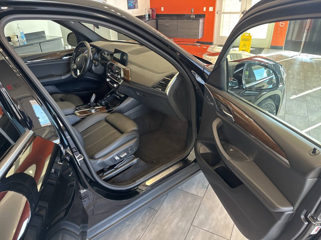 2018 BMW X3 Image 19