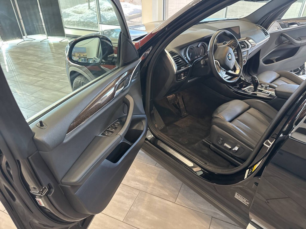 2018 BMW X3 Image 25