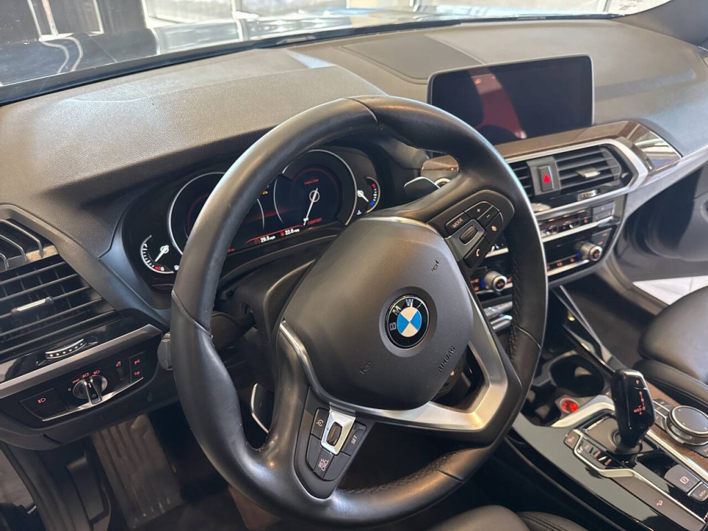 2018 BMW X3 Image 27