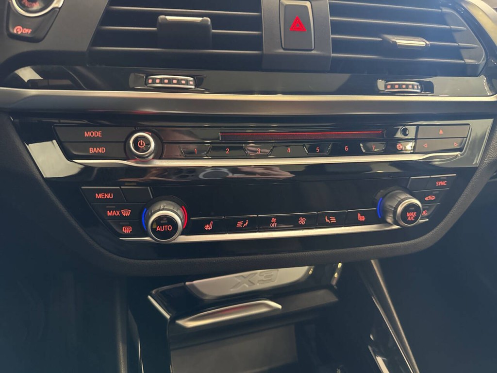 2018 BMW X3 Image 33