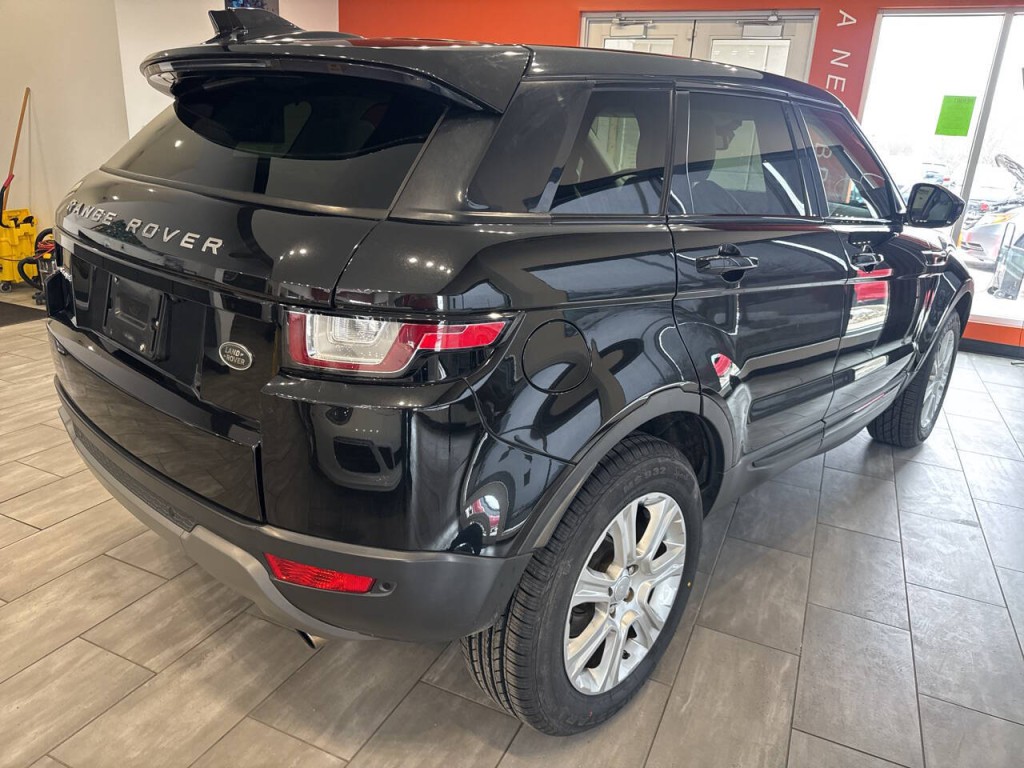 2016 Land Rover Range Rover Evoque Image 12