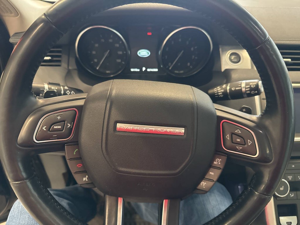 2016 Land Rover Range Rover Evoque Image 32