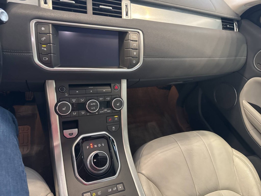 2016 Land Rover Range Rover Evoque Image 33