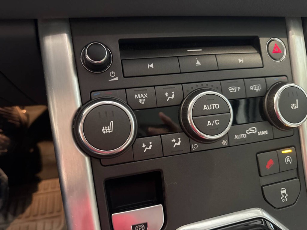 2016 Land Rover Range Rover Evoque Image 36