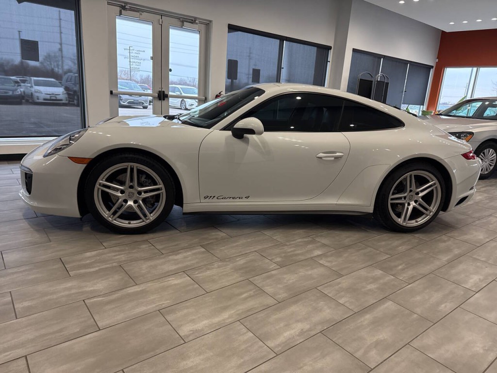 2019 Porsche 911 Image 5