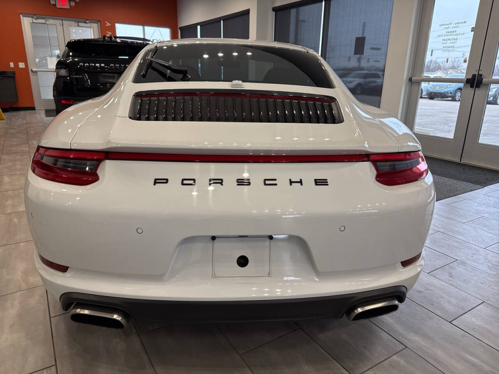 2019 Porsche 911 Image 7