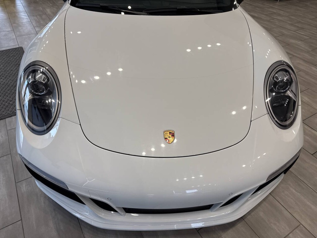 2019 Porsche 911 Image 11