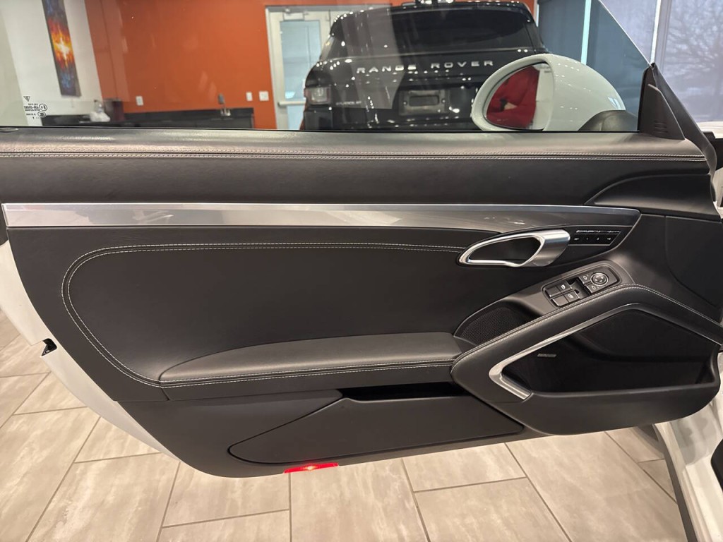 2019 Porsche 911 Image 14