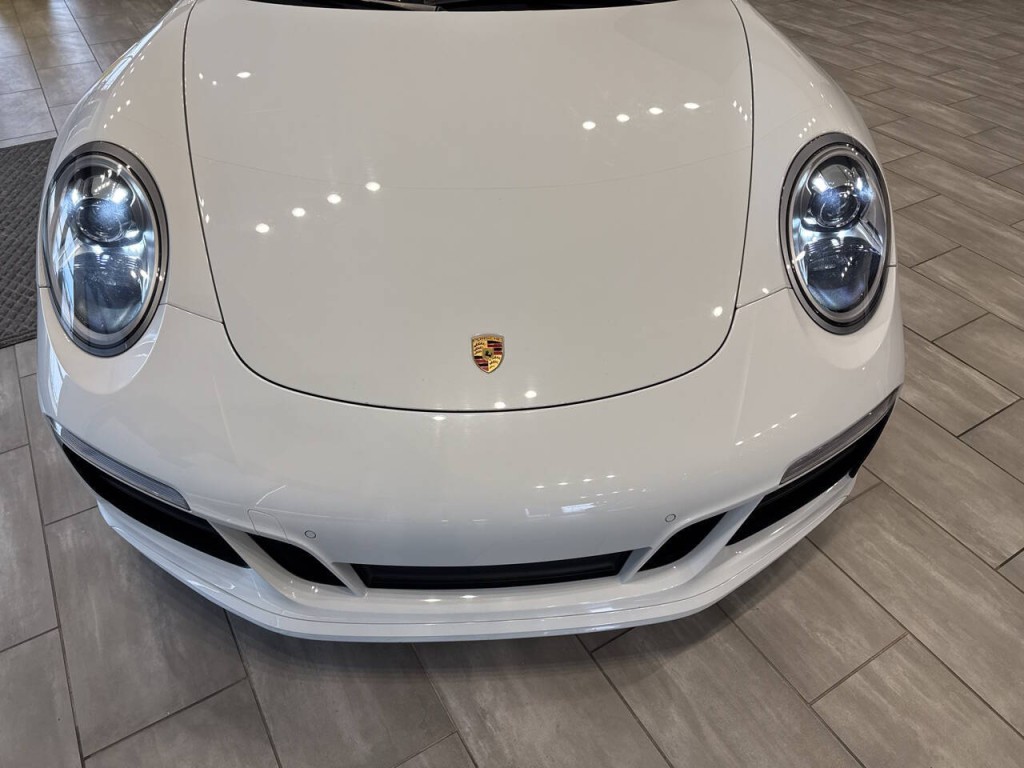 2019 Porsche 911 Image 27