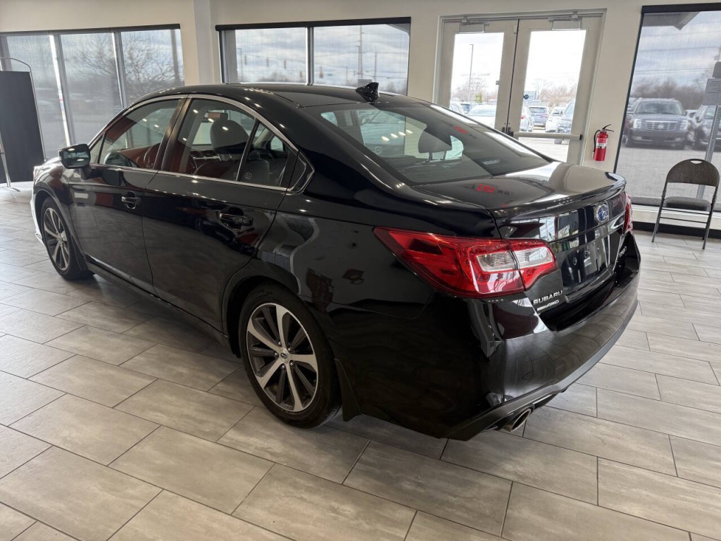 2019 Subaru Legacy Image 9