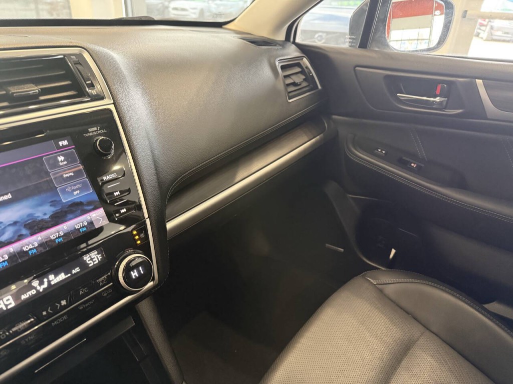 2019 Subaru Legacy Image 28