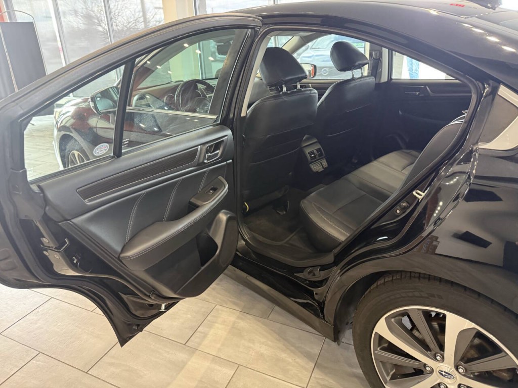 2019 Subaru Legacy Image 31