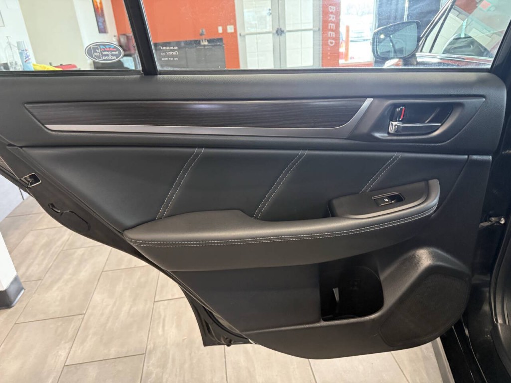 2019 Subaru Legacy Image 32