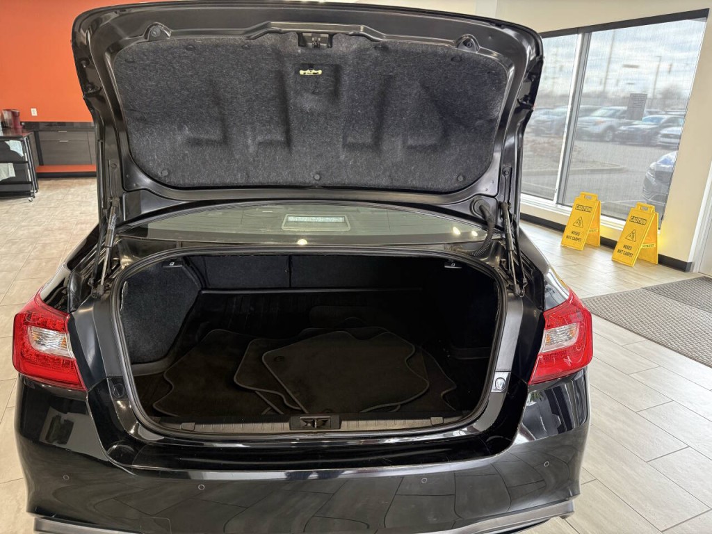 2019 Subaru Legacy Image 37