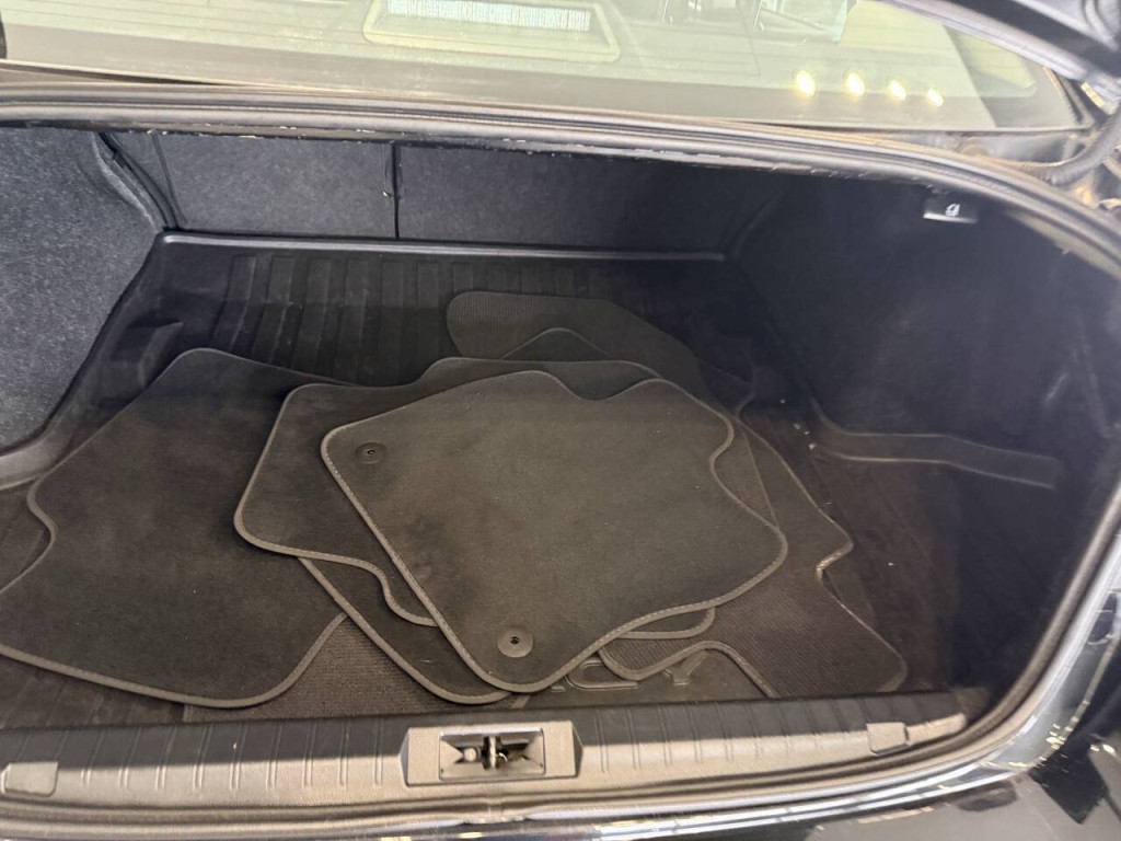2019 Subaru Legacy Image 38