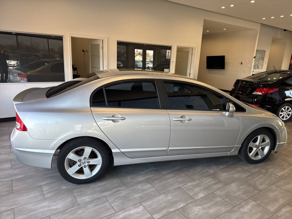 2010 Honda Civic Image 10