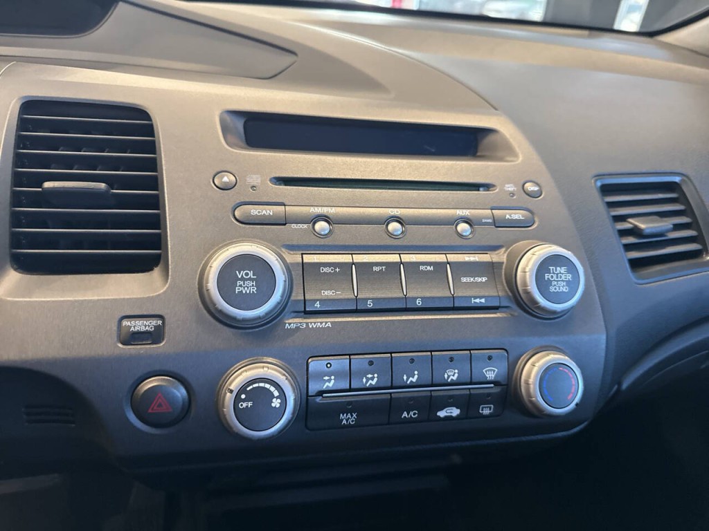 2010 Honda Civic Image 22