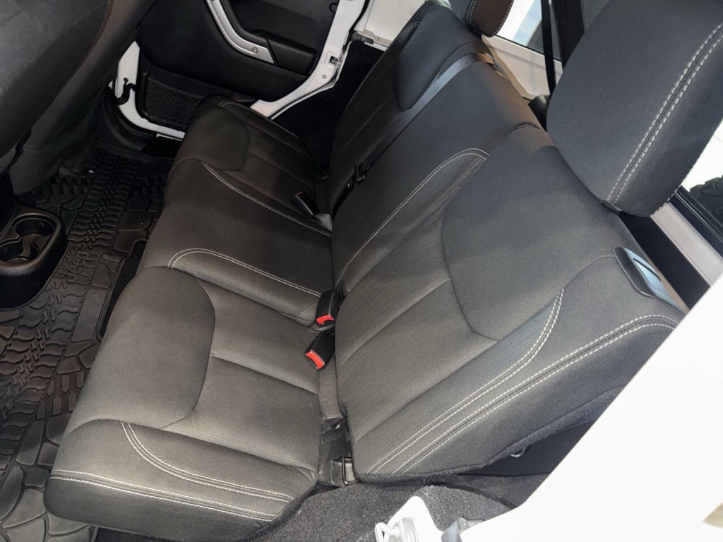 2014 Jeep Wrangler Unlimited Image 22