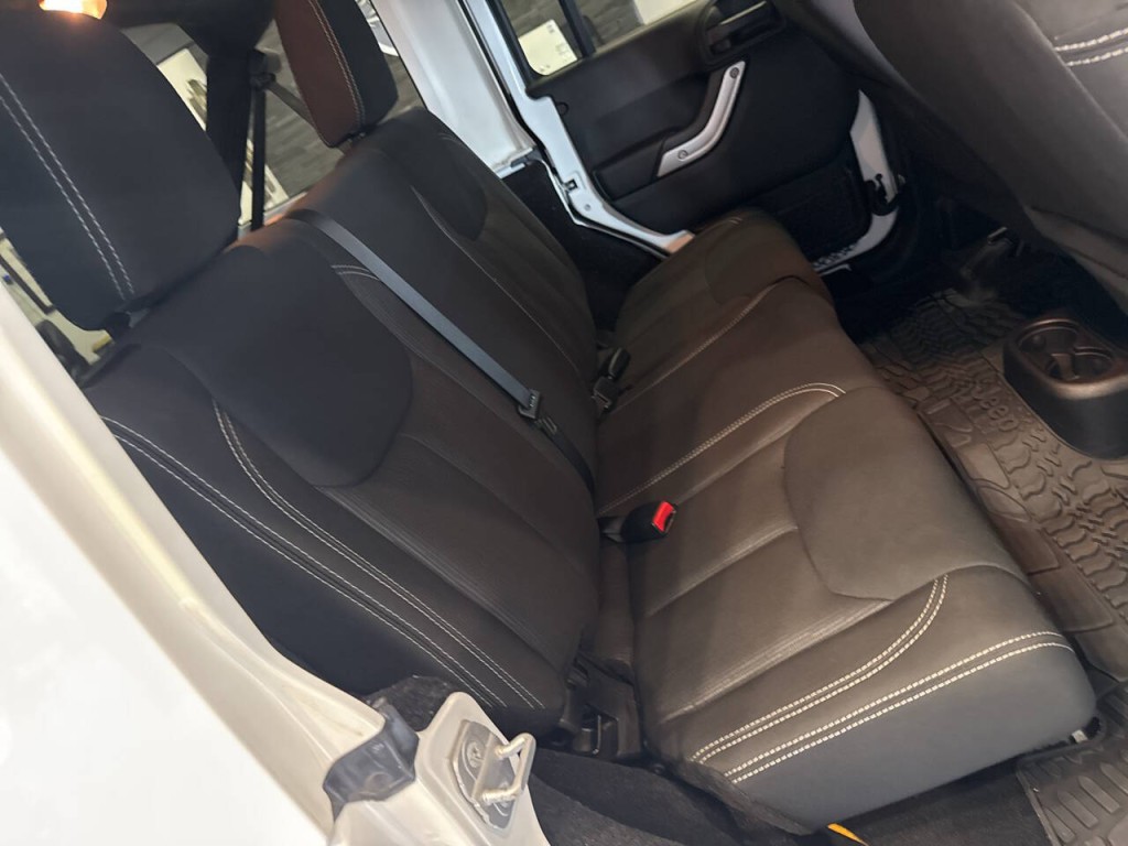 2014 Jeep Wrangler Unlimited Image 27