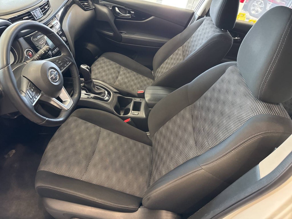 2017 Nissan Rogue Image 21