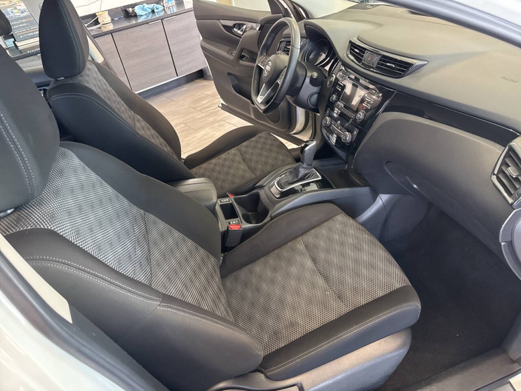 2017 Nissan Rogue Image 27