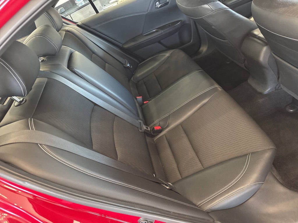 2017 Honda Accord Image 23