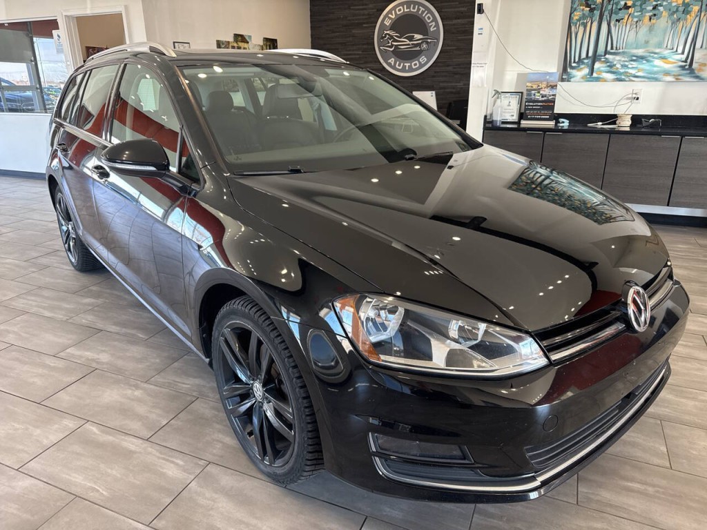 2017 Volkswagen Golf Image 2