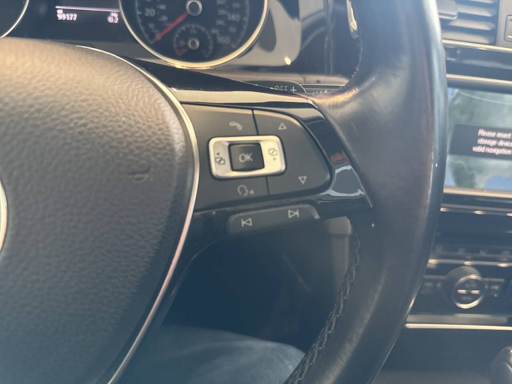 2017 Volkswagen Golf Image 21