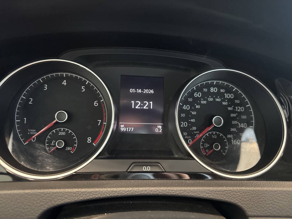 2017 Volkswagen Golf Image 23