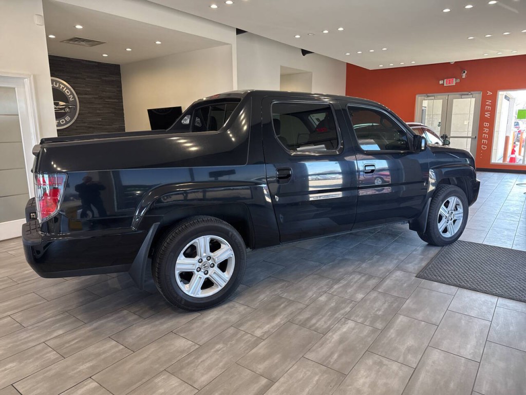 2013 Honda Ridgeline Image 8