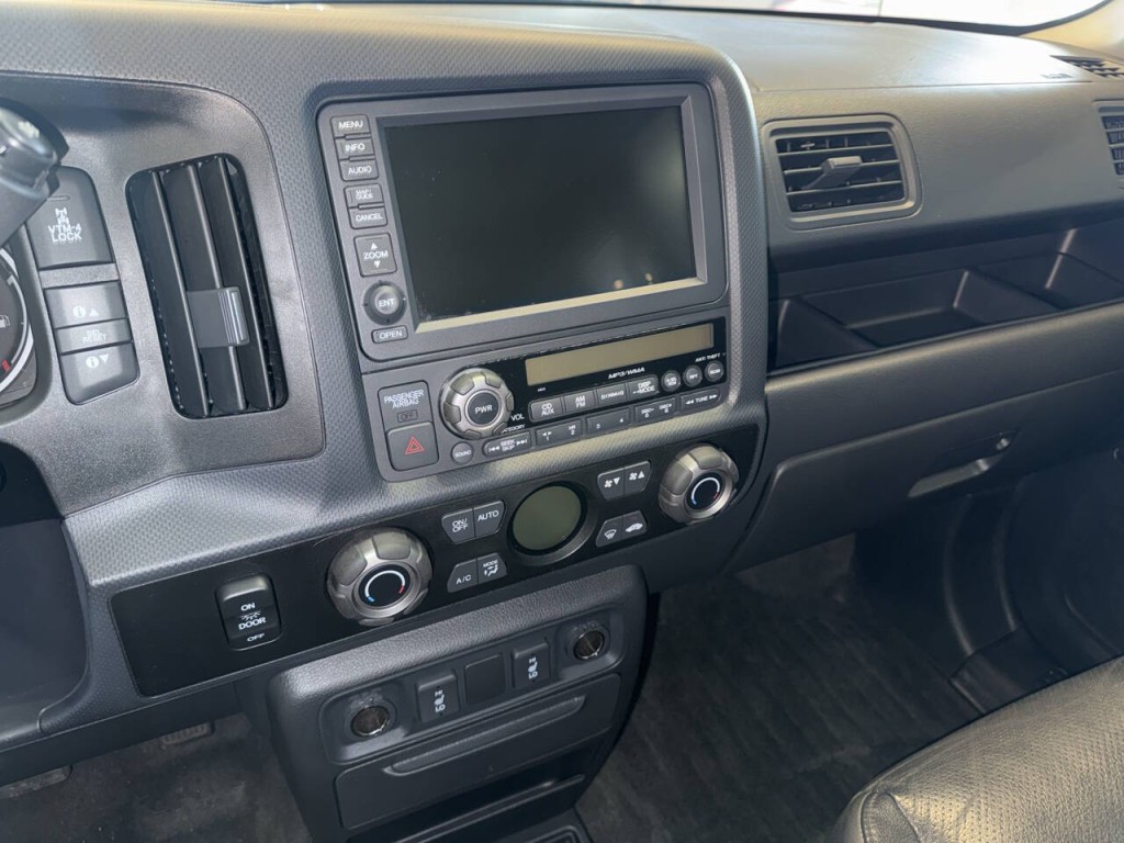 2013 Honda Ridgeline Image 18