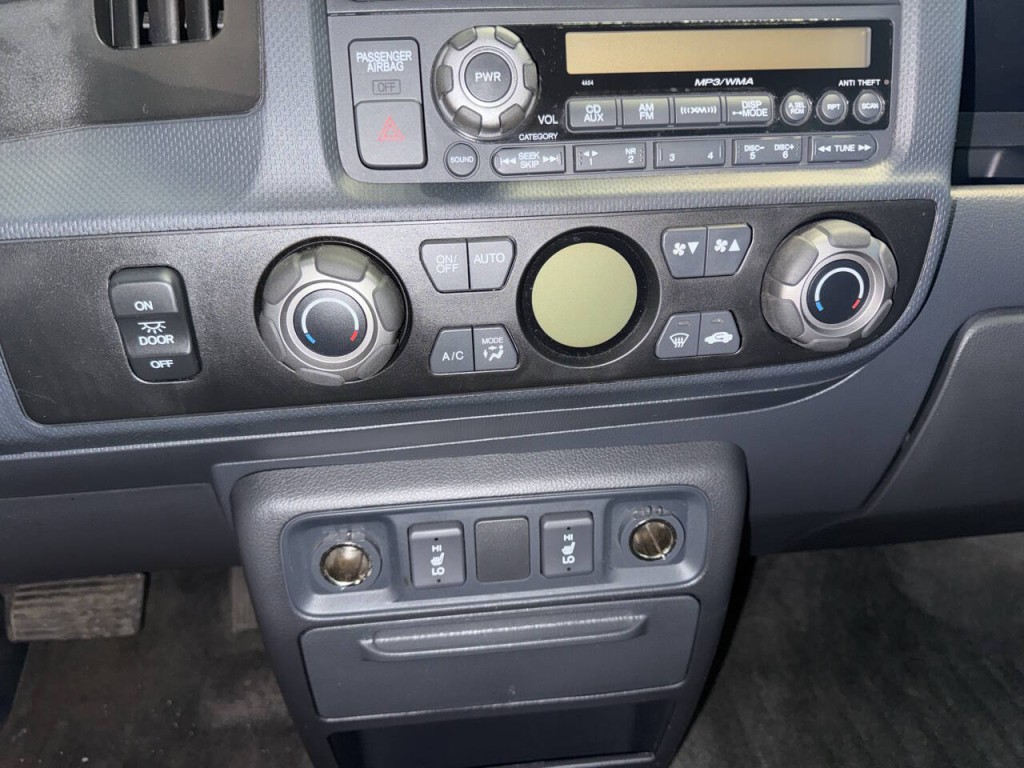 2013 Honda Ridgeline Image 19