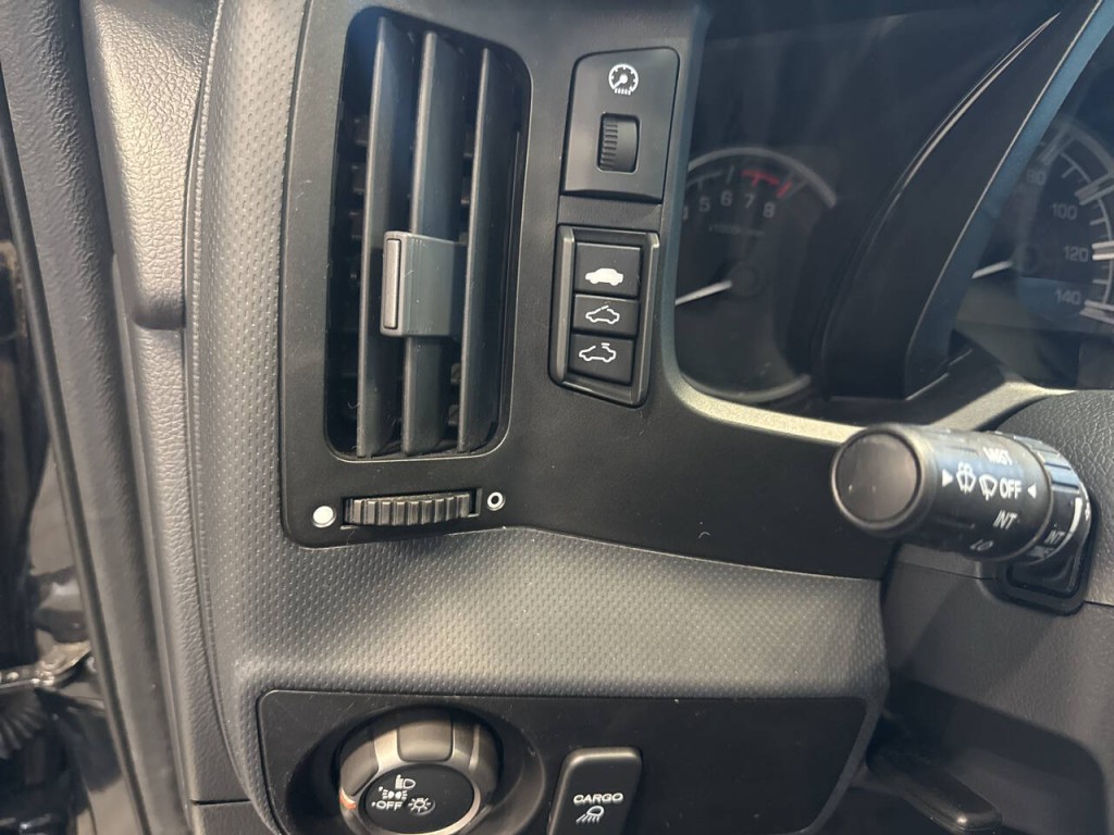 2013 Honda Ridgeline Image 21