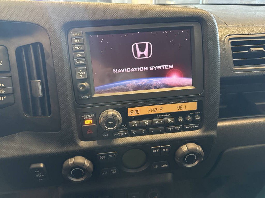 2013 Honda Ridgeline Image 24