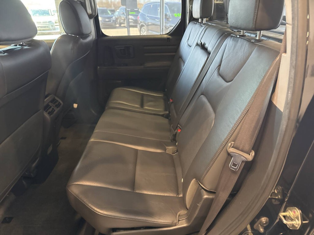 2013 Honda Ridgeline Image 30