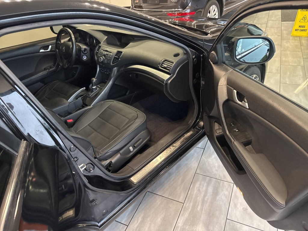 2013 Acura TSX Image 16